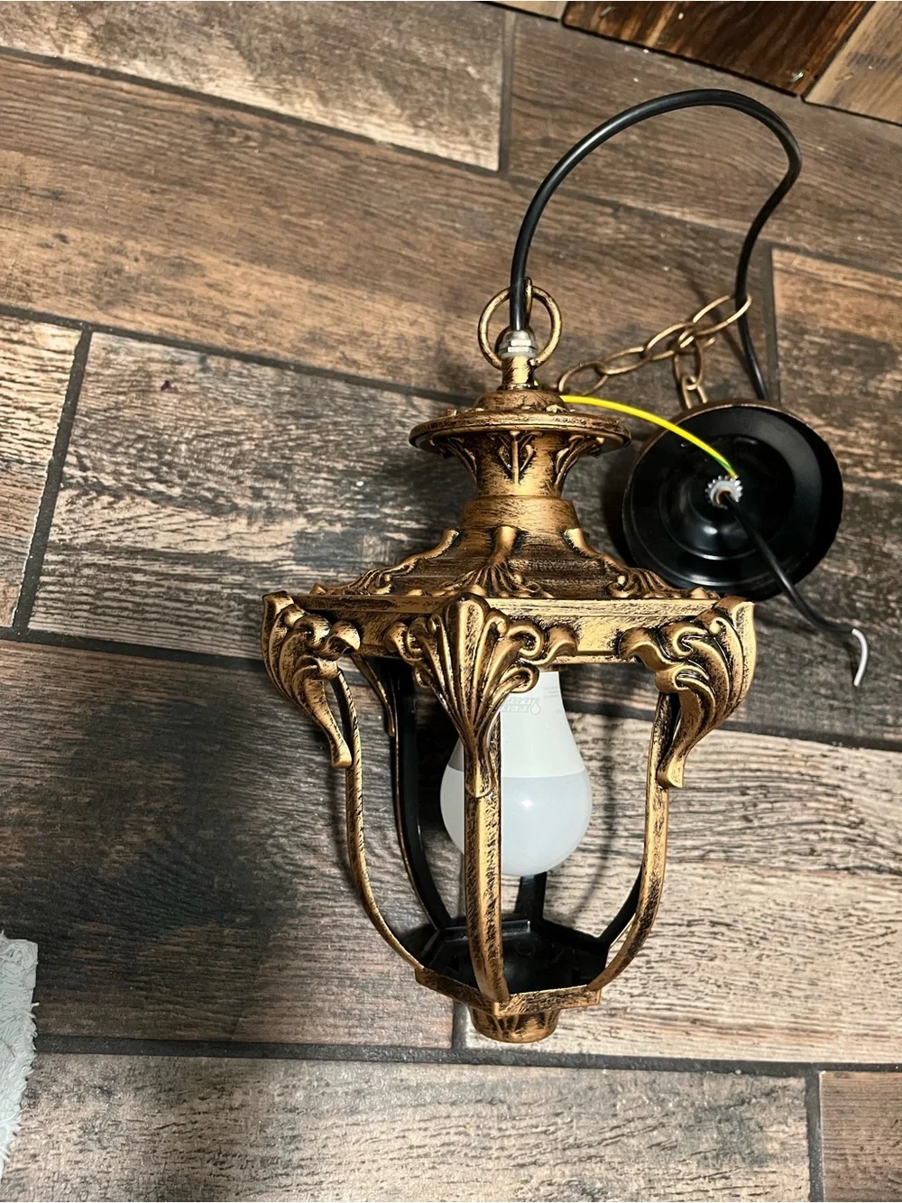 Homco Antique Bronze Ornate Hanging Lantern